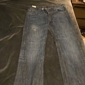 Dark blue Levi Strauss 527, blue cut 32 x 32 never worn.